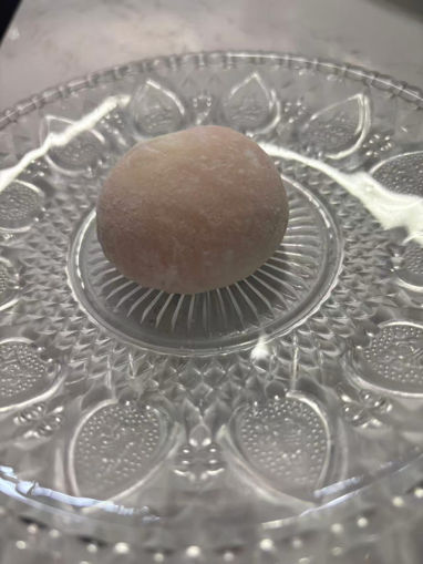Image de mochi glacé  lychée (une boule )
